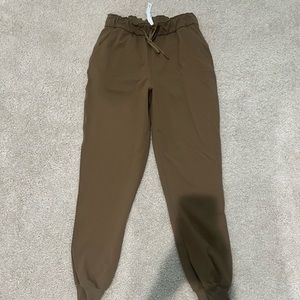 Lululemon high rise stretch jogger artifact color size 6